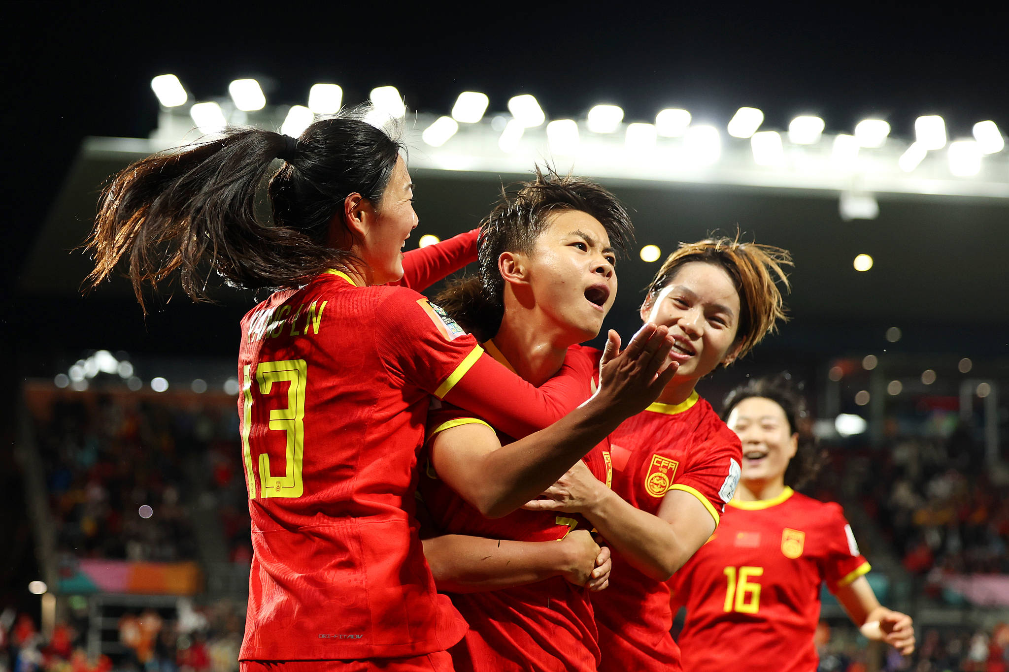 女足世界杯卫冕冠军，中国队连战连胜