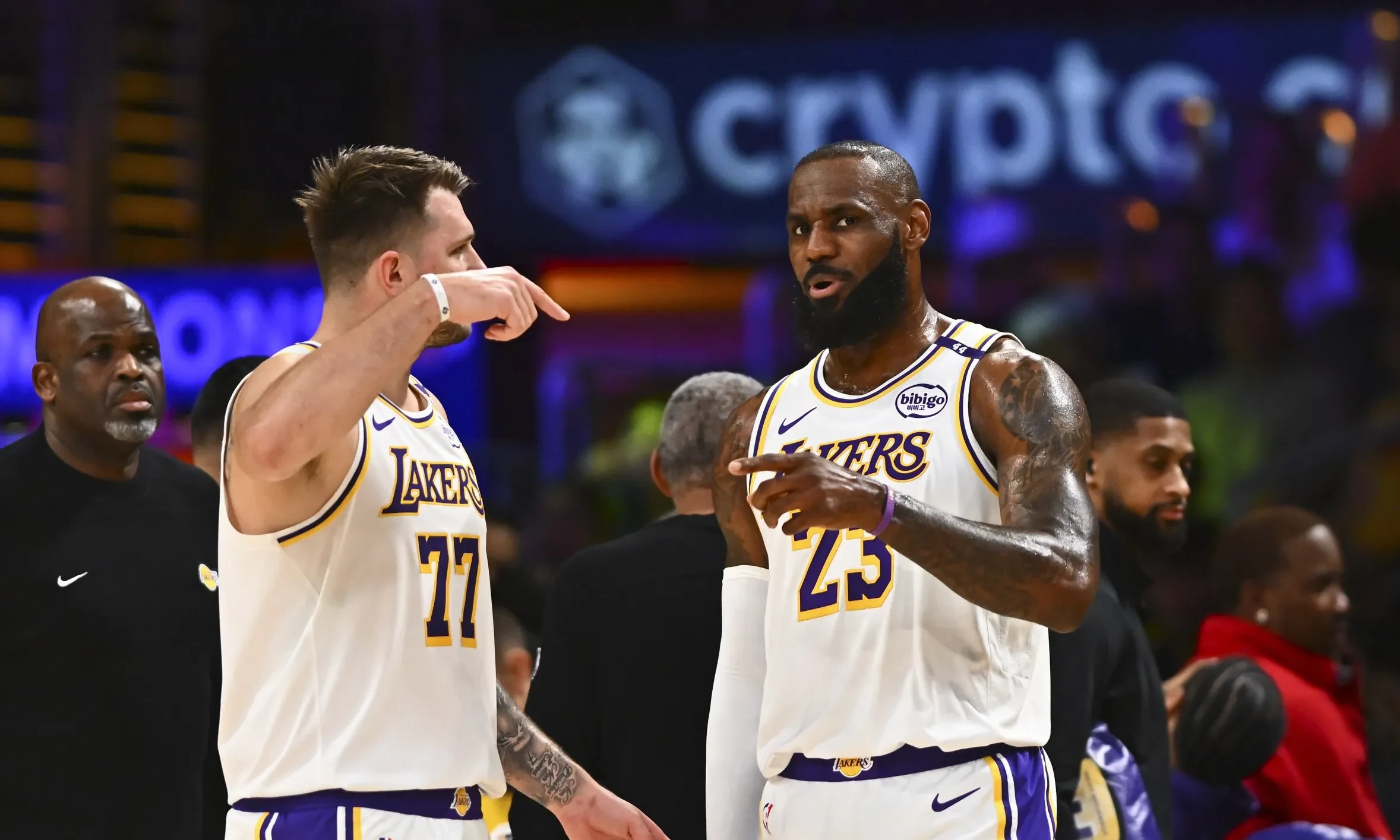 开云体育网页版入口-热火惜败湖人，遭遇连败