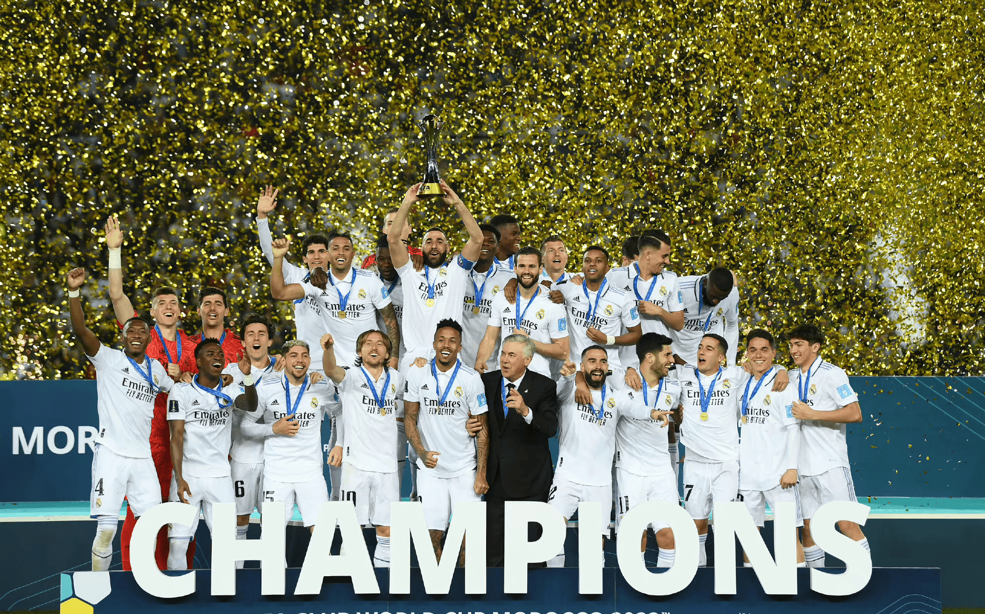 赫罗纳球队表现稳定逐渐回归正轨