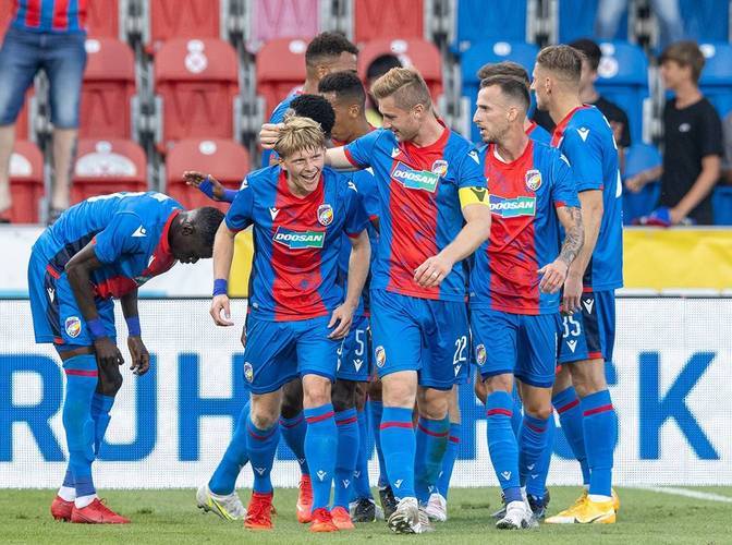 开云体育网页版登录入口-罗马队士气高涨，备战接下来的重要比赛